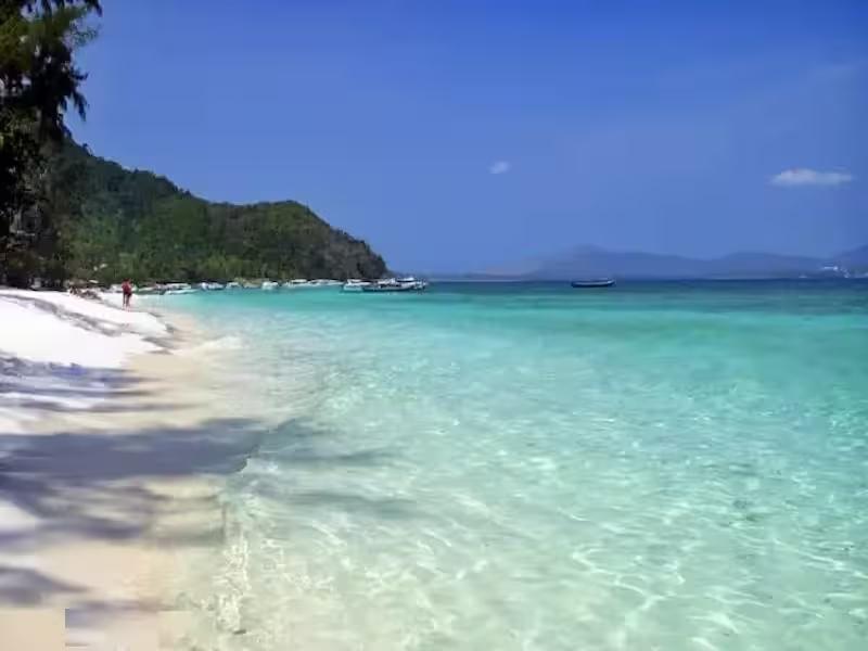 Beautiful beach and water activities at Coral Island on a combined tour with Raya Yai